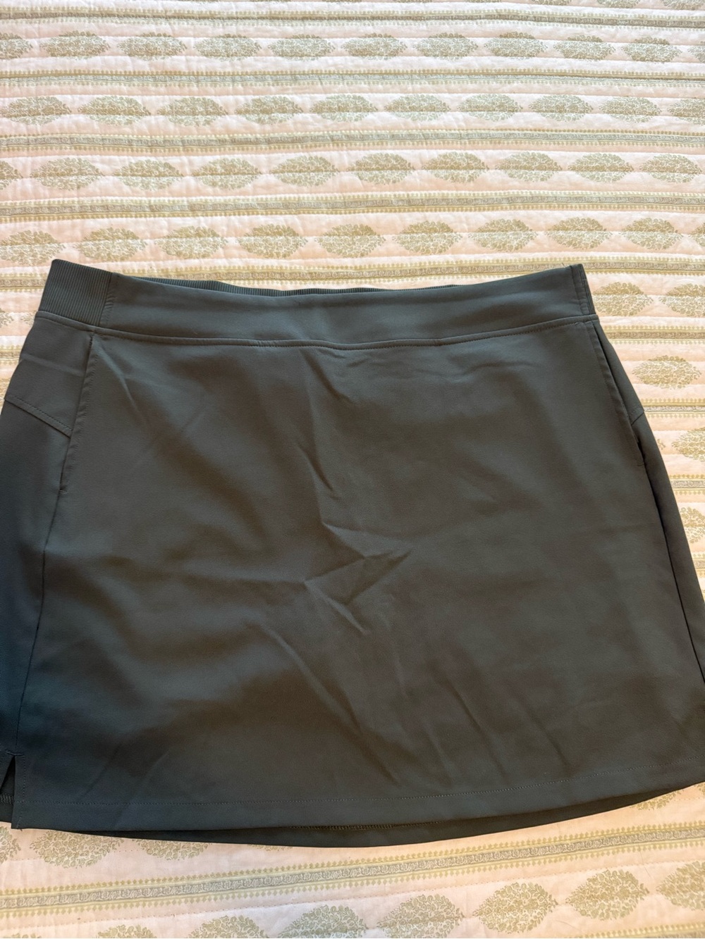 32 Degrees Cool Skort in Loden